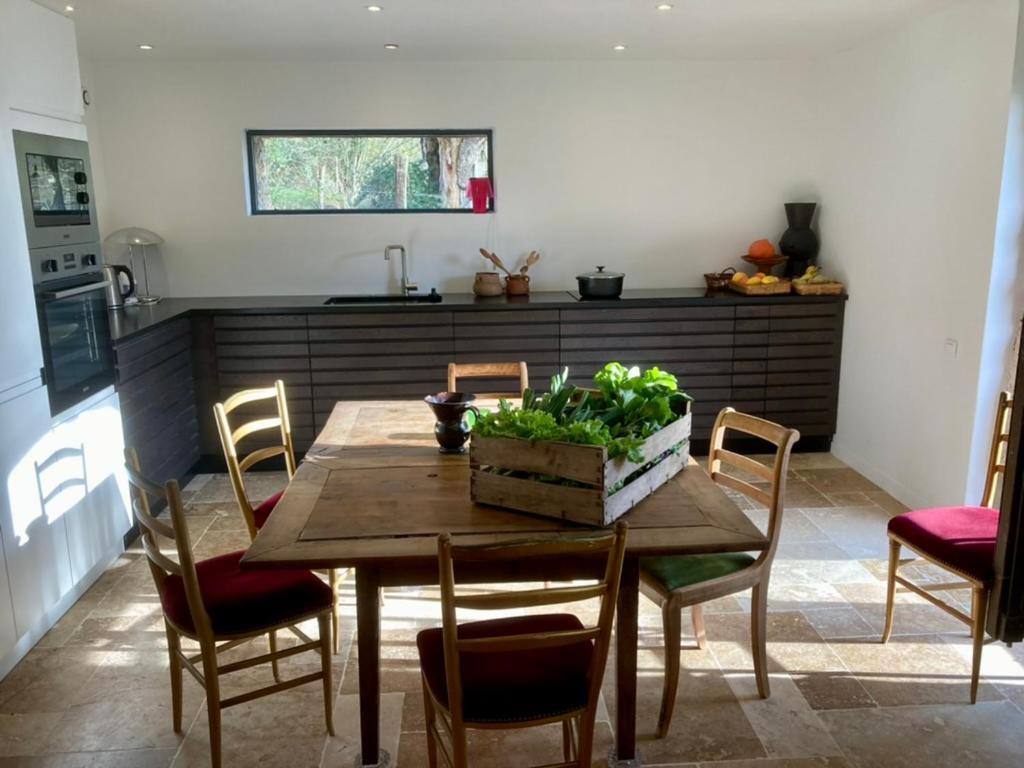 Perche King'S Bedroom In Maison Nomade Chic Cour-Maugis-sur-Huisne Exterior foto